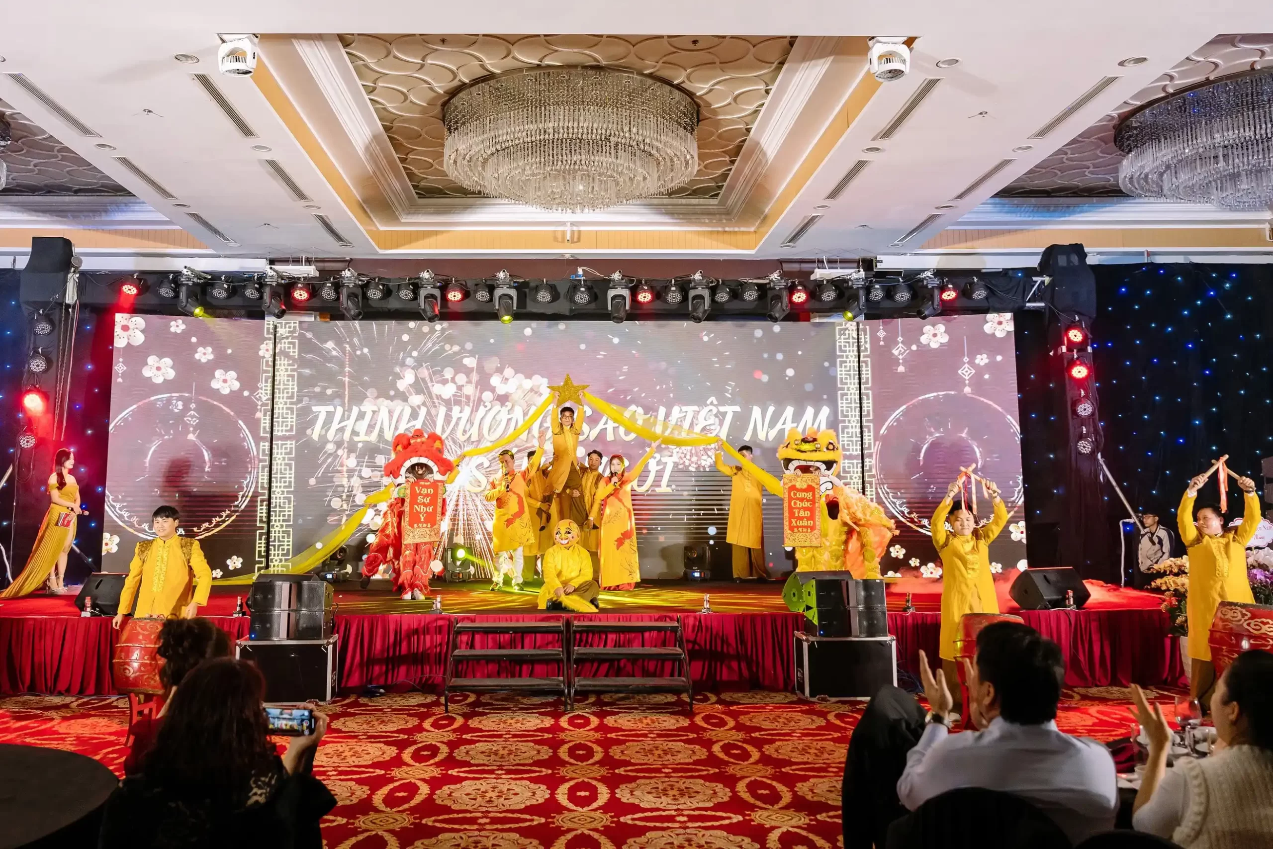 vnstar - year end party 2025 - bốn mùa thịnh vượng